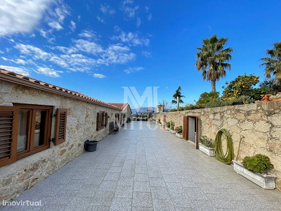 Quinta com moradia térrea T4+1 para venda em Fontão 